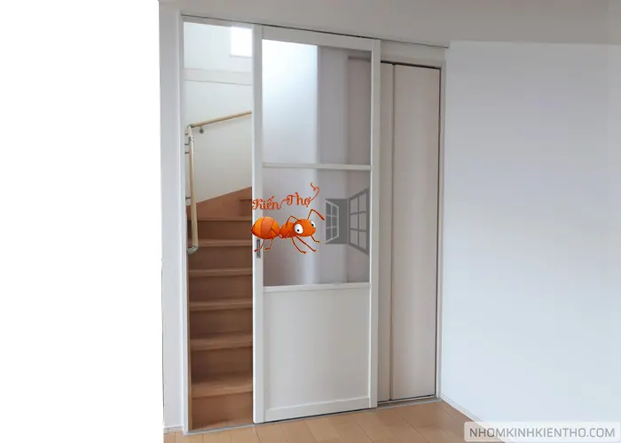 CỬA ĐI 1 CÁNH MỞ TRƯỢT NHÔM XINGFA QUẢNG ĐÔNG CHÍNH HÃNG