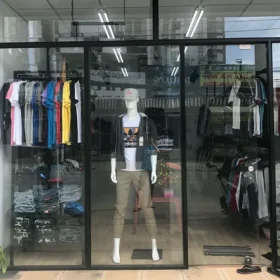 Thi công vách kính, cửa đi mở lùa shop quần áo quận 9, quận 2, Thủ Đức