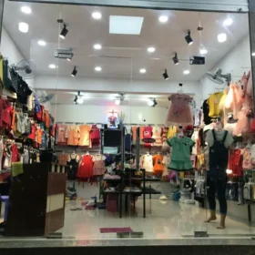 Thi công vách kính, cửa đi mở lùa shop quần áo quận 9, quận 2, Thủ Đức